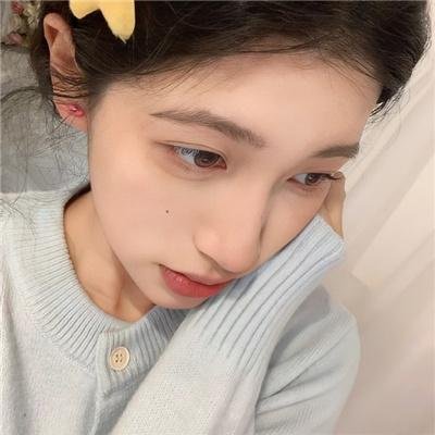 迷雾中的她